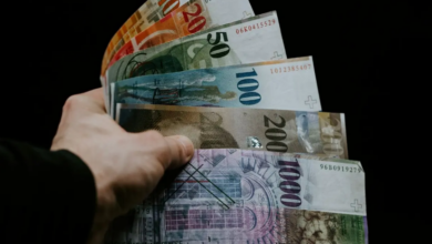 تصاريح العمل والوظائف والأجور في سويسرا