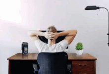 متى يحق لصاحب العمل في الدنمارك فصل الموظف