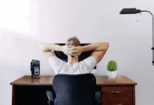 متى يحق لصاحب العمل في الدنمارك فصل الموظف