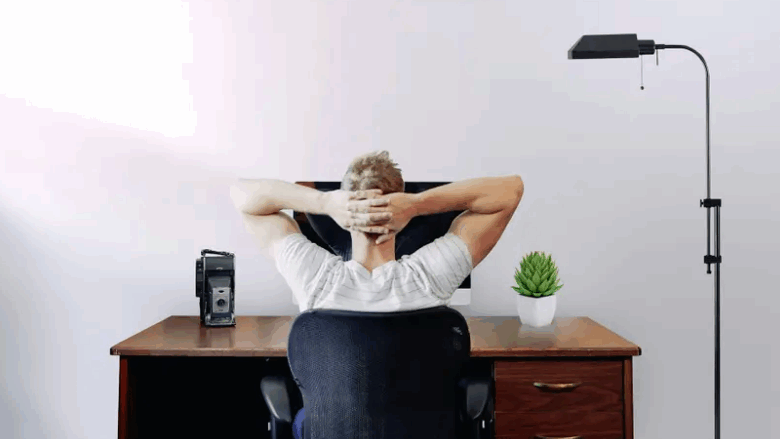 متى يحق لصاحب العمل في الدنمارك فصل الموظف